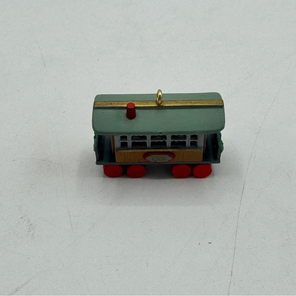 Hallmark 1991 Miniature NOEL R.R. Series Passenger Car Ornament